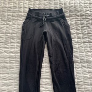 Lululemon joggers - black (condition USED)